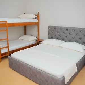 Central Hostel Shkoder